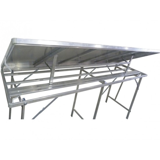 Large table with adjustable, reclining incline – Market stall table for fruit and vegetable vendors | Matériel Forain